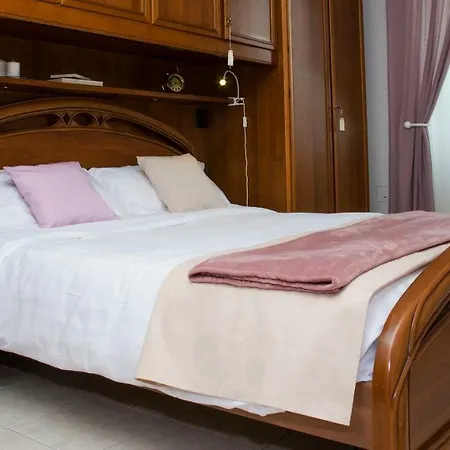 Joivy Beautiful 1 Bed Apt With Terrace And Parking *