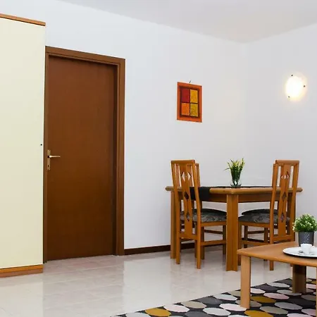Joivy Beautiful 1 Bed Apt With Terrace And Parking Apartment Como