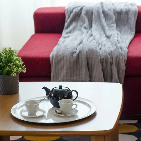 Joivy Beautiful 1 Bed Apt With Terrace And Parking