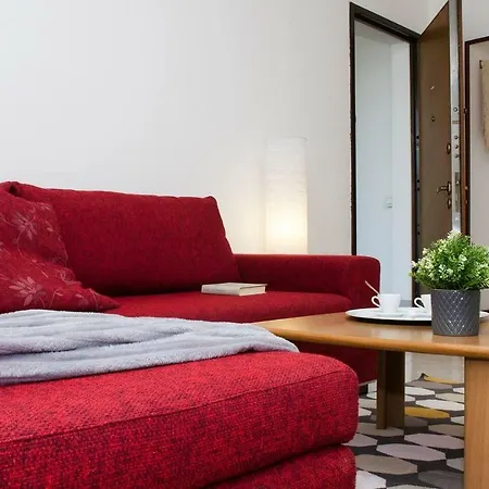 Joivy Beautiful 1 Bed Apt With Terrace And Parking